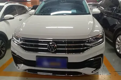 Volkswagen Tiguan L 2024, 18900 км, за 167609.66 CNY