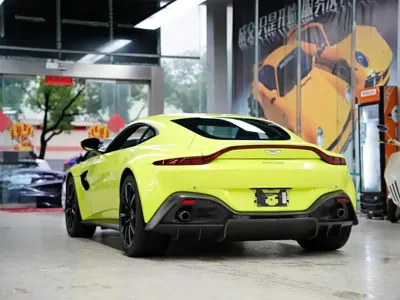 Aston Martin V8 Vantage 2018, 35200 км, за 838000 CNY - фото 49
