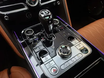 Bentley Flying Spur 2021, 41314 км, за 177000000 KRW - фото 13