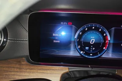 Mercedes-Benz E-Class 2019, 35600 км, за 193630.98 CNY - фото 9