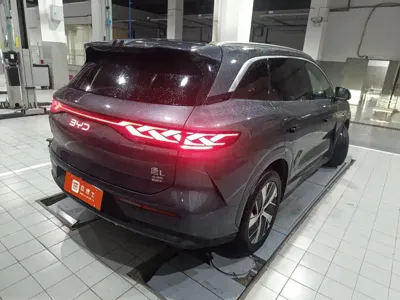 BYD 唐L 2025, 9800 км, за 206800 CNY
