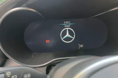 Mercedes-Benz GLC 2021, 93600 км, за 201641.36 CNY - фото 8