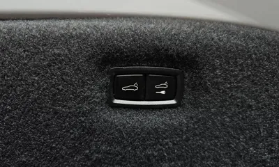 Porsche Taycan 2023, 23011 км, за 105000000 KRW - фото 33