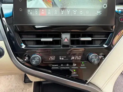 Toyota Camry 2021, 33000 км, за 92800 CNY - фото 16