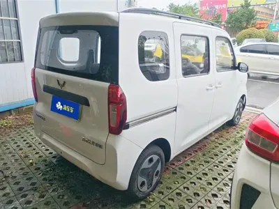 Wuling Zhiguang EV 2026, 100 км, за 48800 CNY