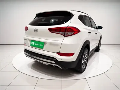 Hyundai Tucson 2016, 90000 км, за 34000 CNY