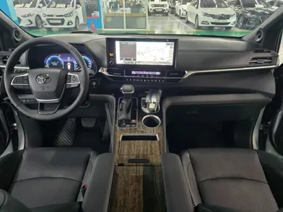 Toyota Sienna 2025, 2503 км, за 62500000 KRW - фото 5
