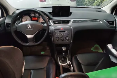 Peugeot 308 2014, 86500 км, за 67833867.45 CNY - фото 10