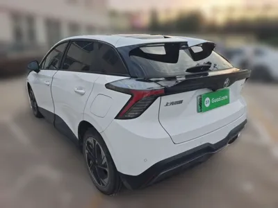 MG 4 EV 2023, 17700 км, за 70542.53 CNY