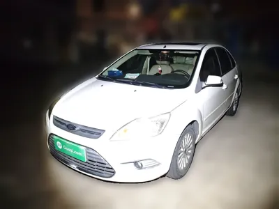 Ford Focus 2013, 68500 км, за 20133.09 CNY - фото 1