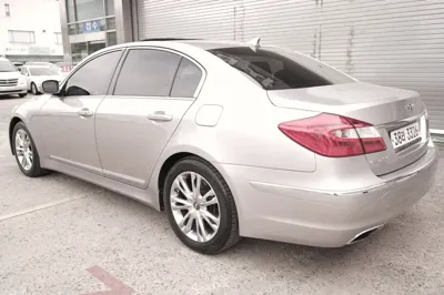 Hyundai Genesis 2012, 145233 км, за 4990000 KRW