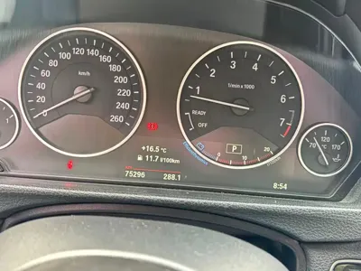 BMW 3 Series 2016, 75000 км, за 68800 CNY - фото 8