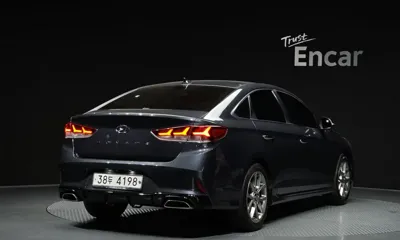 Hyundai Sonata 2018, 120545 км, за 10700000 KRW