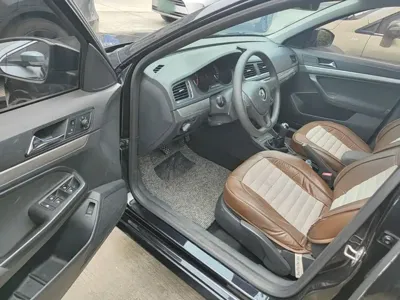 Volkswagen Lavida 2017, 70600 км, за 28400 CNY - фото 16