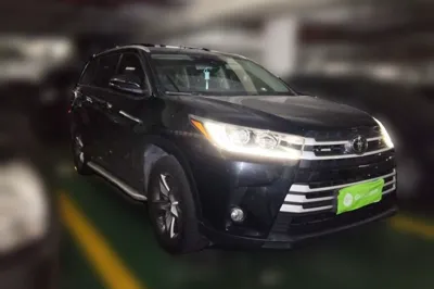 Toyota Highlander 2021, 88300 км, за 158426.01 CNY