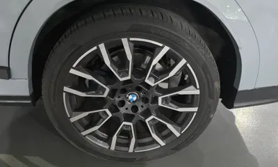 BMW X6 2025, 5000 км, за 141990000 KRW - фото 5