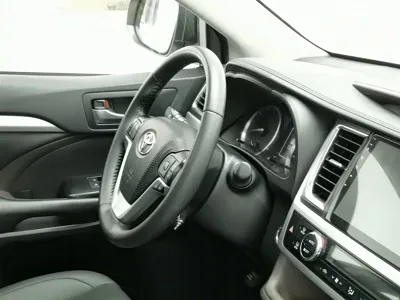 Toyota Highlander 2019, 88699 км, за 111800 CNY - фото 22