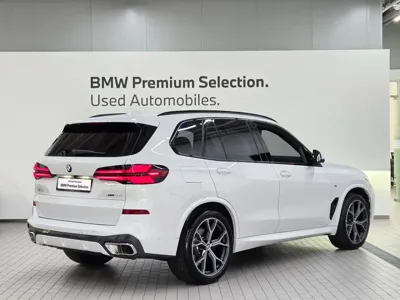 BMW X5 2025, 6165 км, за 110000000 KRW