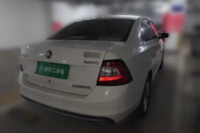 Skoda Rapid 2018, 73100 км, за 34887.18 CNY