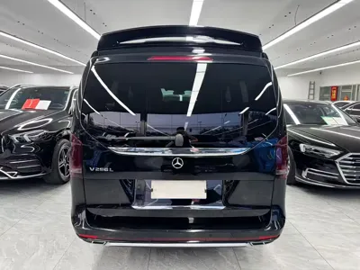 Mercedes-Benz V-Class 2019, 80000 км, за 188800 CNY - фото 5