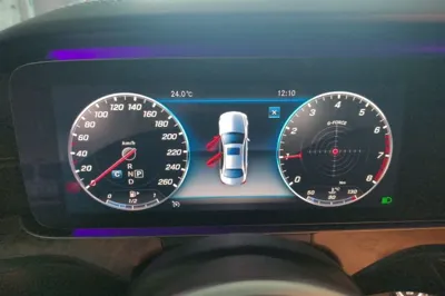 Mercedes-Benz E-Class 2019, 188600 км, за 133804.43 CNY - фото 10