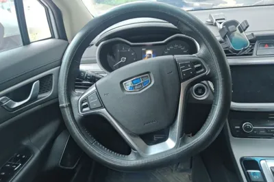 Geely Auto Emgrand GS 2018, 56600 км, за 34547.28 CNY - фото 10