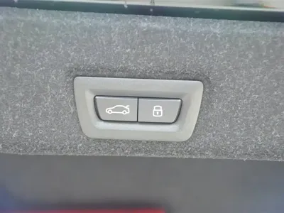 BMW 5 Series 2026, 100 км, за 320000 CNY - фото 15