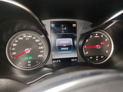 Mercedes-Benz C-Class 2017, 89100 км, за 86827.36 CNY - фото 13