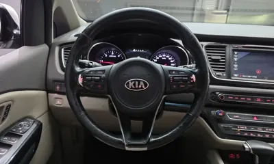 Kia Canival 2017, 188748 км, за 8000000 KRW - фото 13
