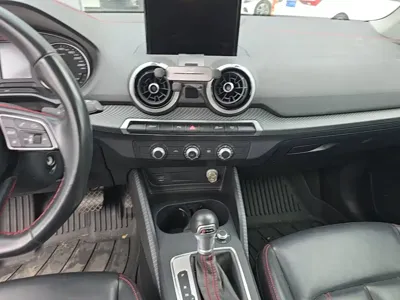 Audi Q2L 2023, 56900 км, за 90300 CNY - фото 13