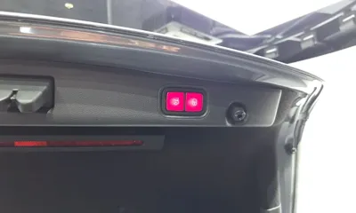 Mercedes-Benz E-Class 2020, 77425 км, за 29200000 KRW - фото 32