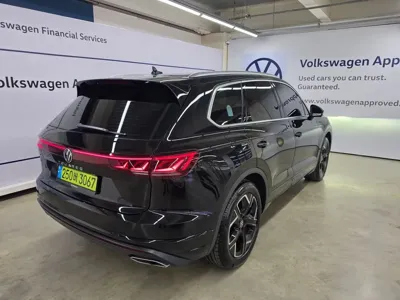 Volkswagen Touareg 2024, 15446 км, за 75900000 KRW
