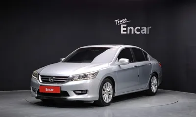 Honda Accord · 2013 год