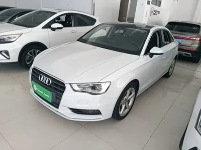 Audi A3 · 2015 год