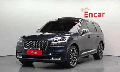 Lincoln Aviator · 2022 год
