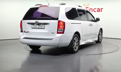 Kia Canival 2013, 202060 км, за 3000000 KRW