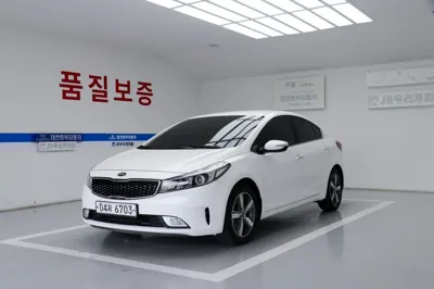 Kia K3 · 2018 год