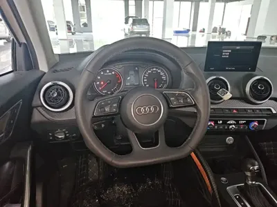 Audi Q2L 2022, 62200 км, за 108100 CNY - фото 11
