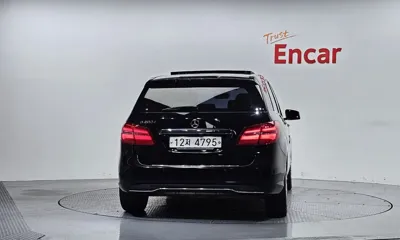 Mercedes-Benz B-Class 2018, 115403 км, за 10000000 KRW
