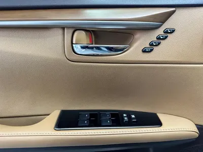 Lexus ES 2018, 132000 км, за 99000 CNY - фото 6