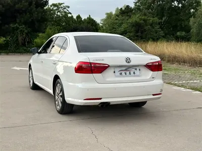 Volkswagen Lavida 2013, 114000 км, за 19900 CNY