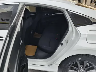 Honda Civic 2020, 87700 км, за 68800 CNY - фото 11