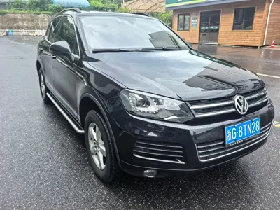 Volkswagen Touareg · 2013 год