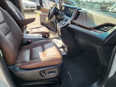 Toyota Sienna 2017, 127472 км, за 17800000 KRW - фото 16