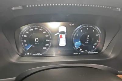 Volvo S90 2018, 117200 км, за 119066.43 CNY - фото 15