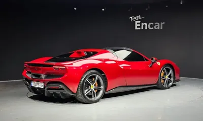 Ferrari 296 2024, 4198 км, за 470000000 KRW