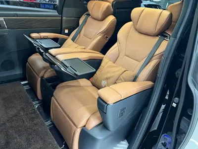 Toyota Vellfire 2023, 50800 км, за 788000 CNY - фото 12
