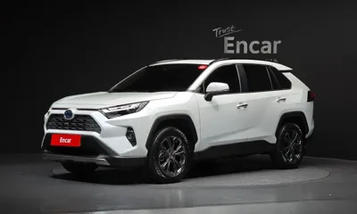 Toyota RAV4 · 2024 год