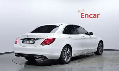 Mercedes-Benz C-Class 2018, 108122 км, за 18100000 KRW - фото 2