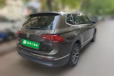 Volkswagen Tiguan L 2017, 105100 км, за 60264 CNY - фото 6